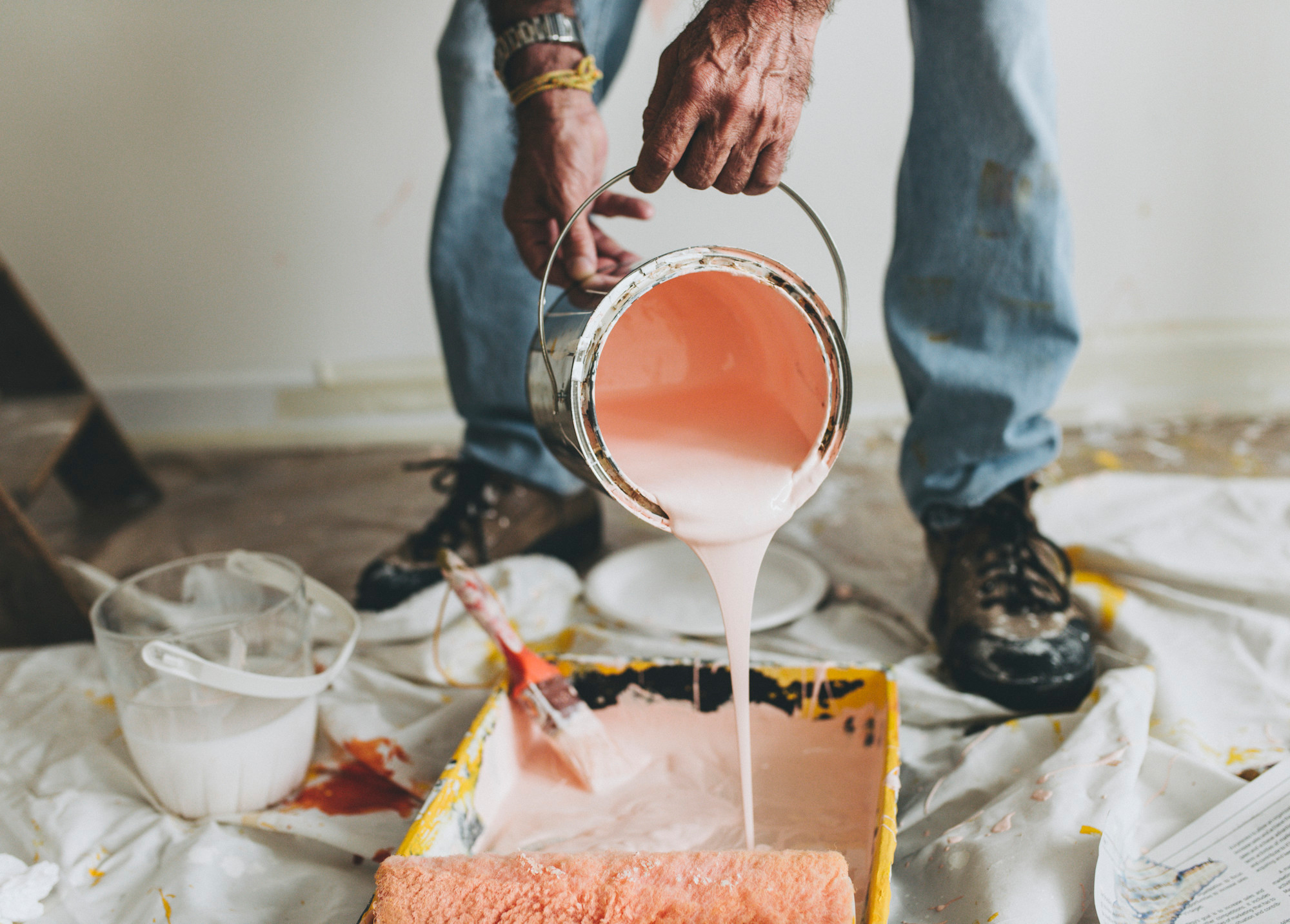 A man Painting